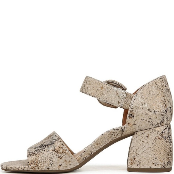 Vionic Chardonnay Heeled Sandal in "Oatmeal Leather Snake Print" Size 7.5 - Picture 4 of 16